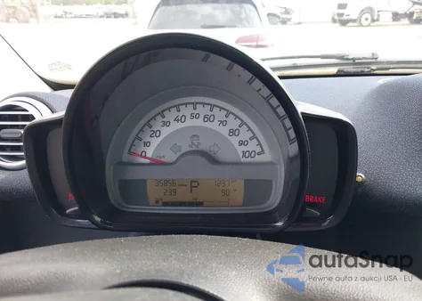 2014 Smart Fortwo Passion z USA, uszkodzony, nr VIN WMEEJ3BAXEK733454